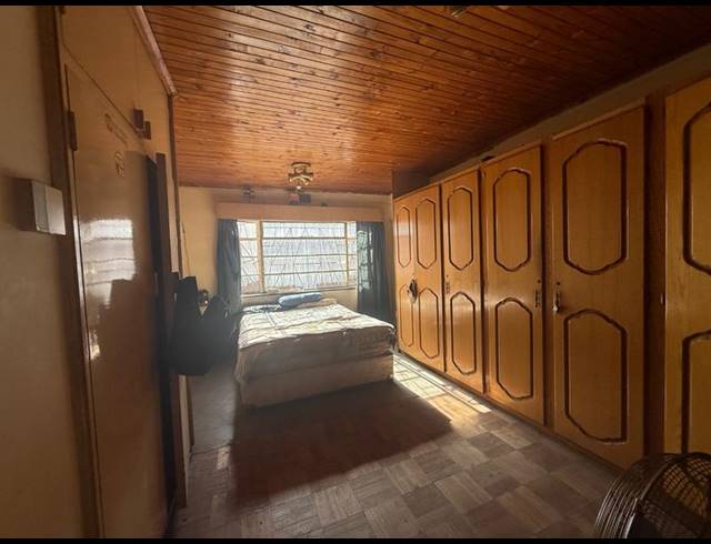 3 BEDROOM HOUSE FOR SALE IN VANDERBIJLPARK CE 2